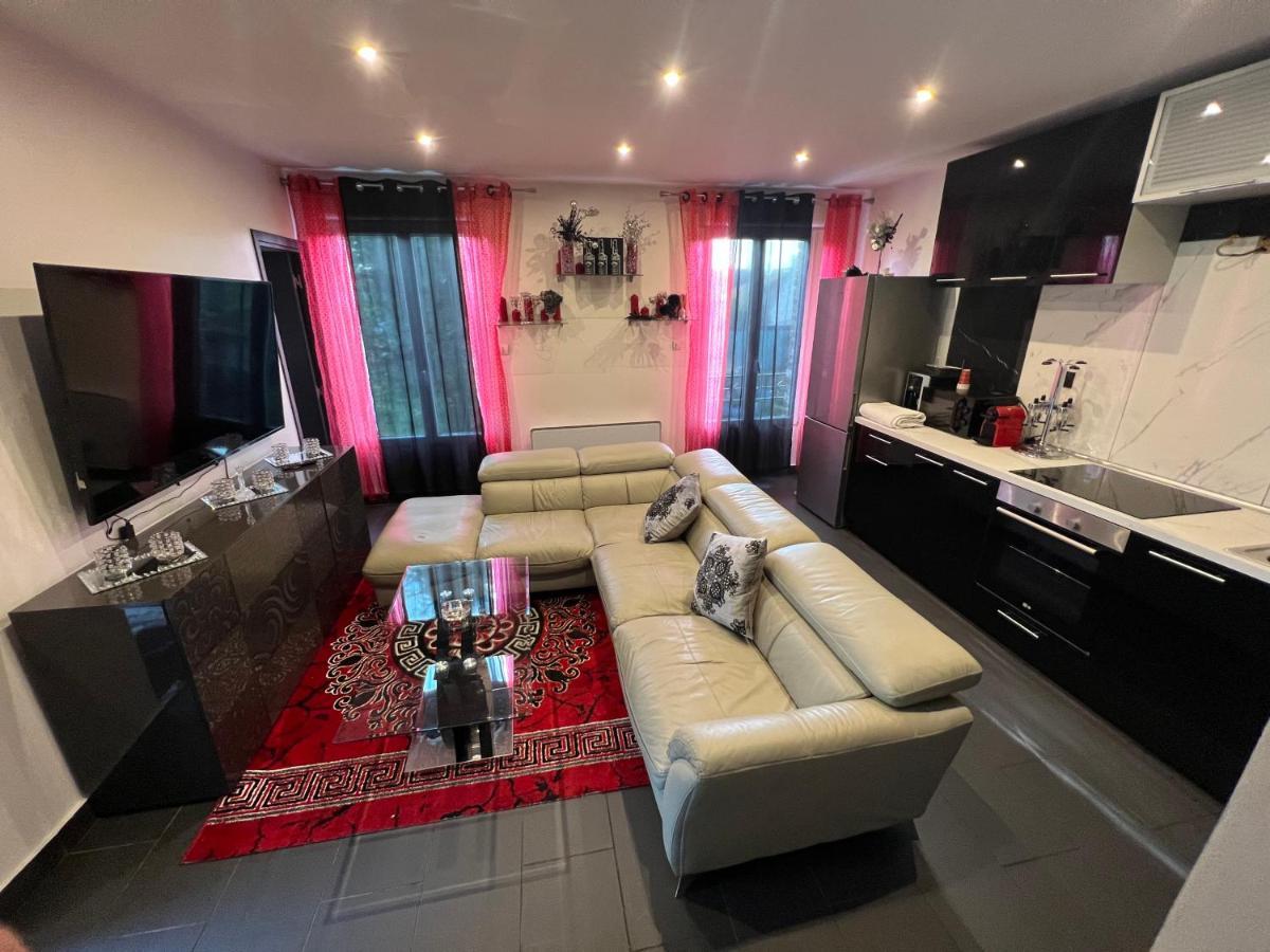 Apartament Zekri Livry-Gargan Zewnętrze zdjęcie