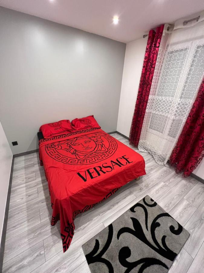 Apartament Zekri Livry-Gargan Zewnętrze zdjęcie