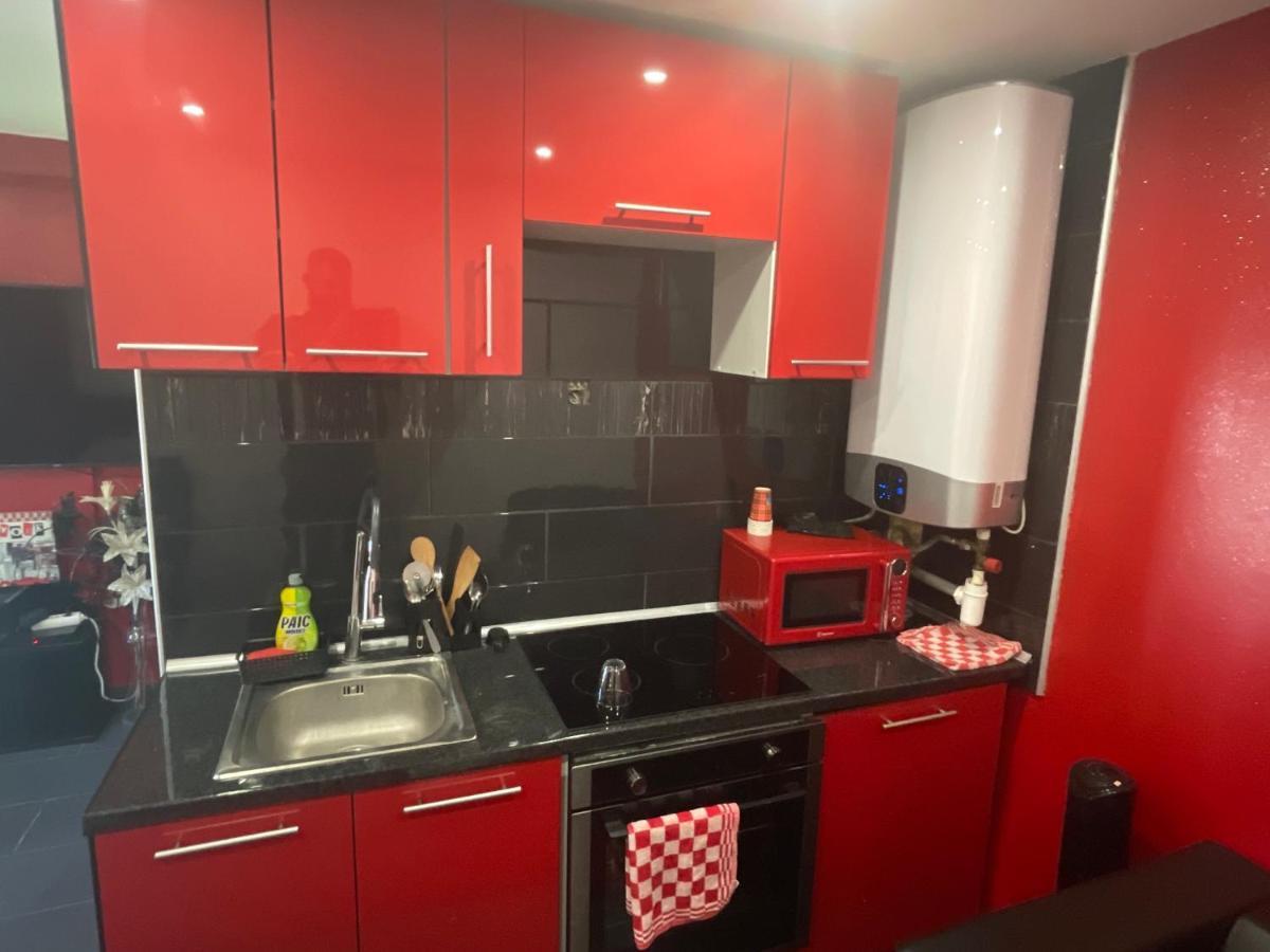 Apartament Zekri Livry-Gargan Zewnętrze zdjęcie